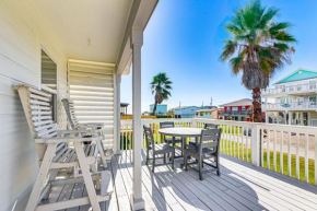 Walk to Gulf Coastal Chic Home in Surfside Beach